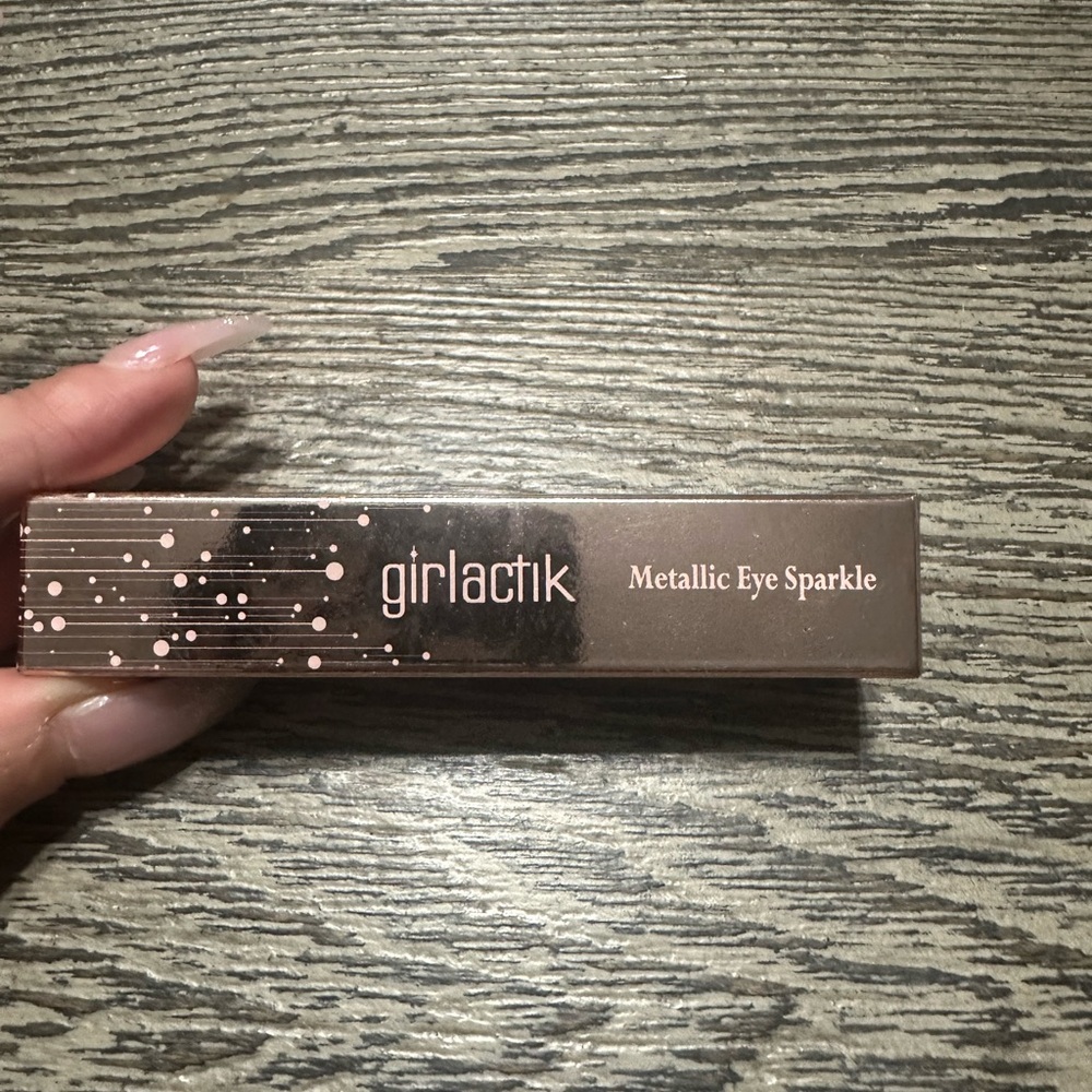 Girlactik Metallic Eye Sparkle